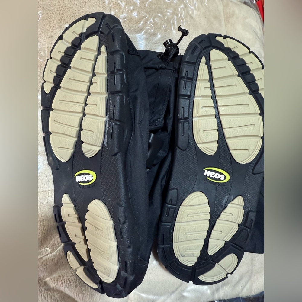 Villager Black Waterproof Shoe Covers - Picture 4 of 6